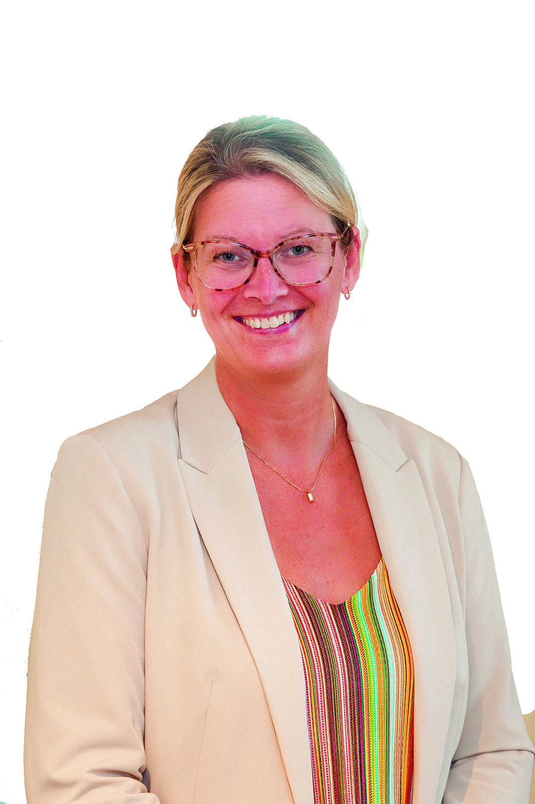Wethouder Manon Olde Meule zakelijk