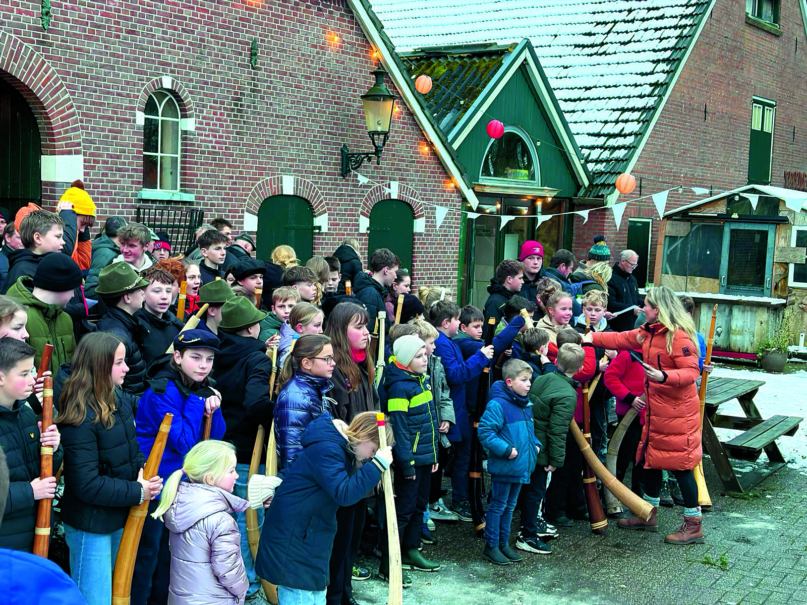 4 januari deelnemers jeugdblazers uit heel Twente.jpg