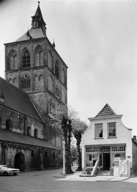 winkel-in-de-kerkstraat-106-high-cryayq